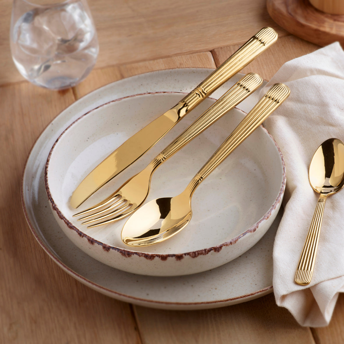 Art Culinaire - Zestaw Sztućców - Noblesse 24 Elementy - Stal Nierdzewna 18/10 - Złoty