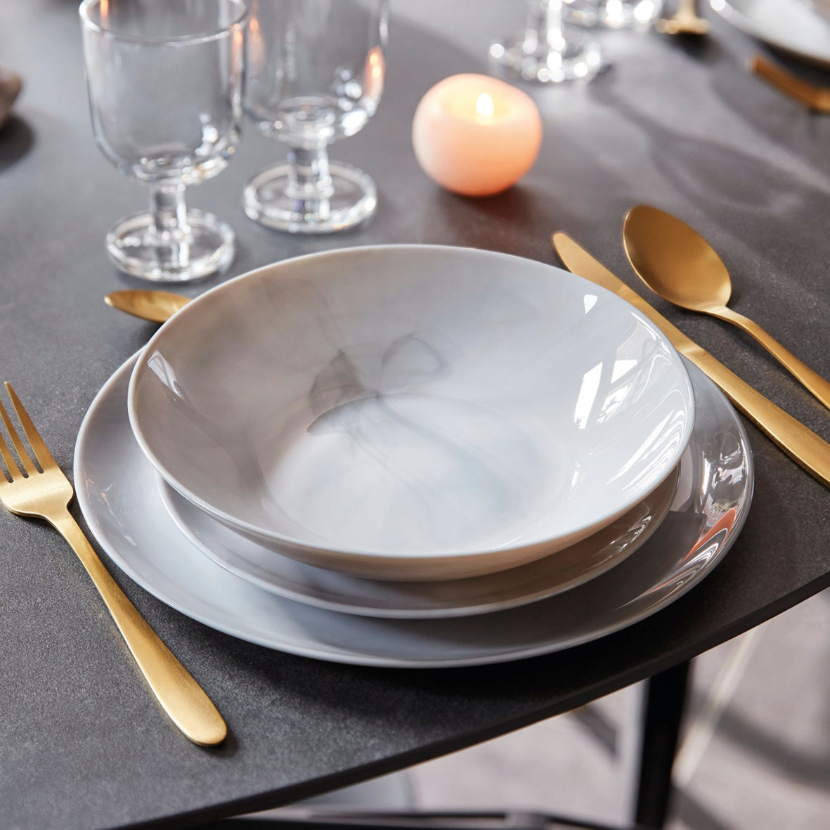 Art Culinaire - Spisestel 18 Dele - Opalglas - Hvid Marmor