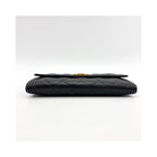 Chanel - Lång Boy Flap-plånbok i läder - Svart