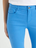 Jeans Slim 7/8 Color - Azul Liso - Mujer