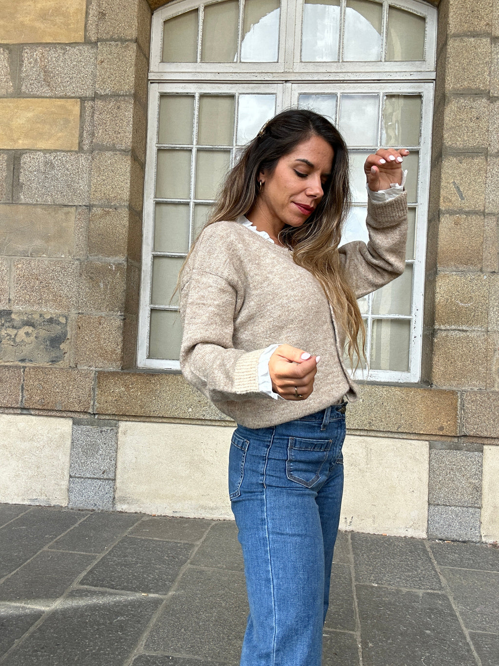 Cardigan Gabrielle taupe à col dentelle