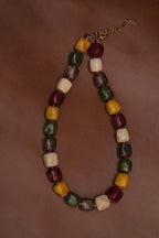 Collier Perles Cubiques Jaune/Kaki