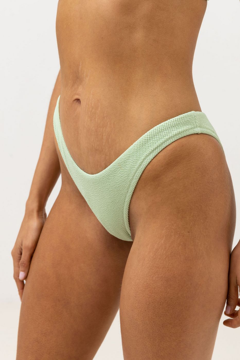 Rhythm - Maillot De Bain Isla Rib Hi Cut - Aloe - Femme