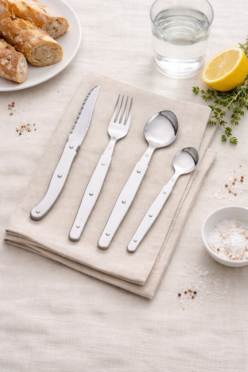 Cutlery Set - 16 Pieces