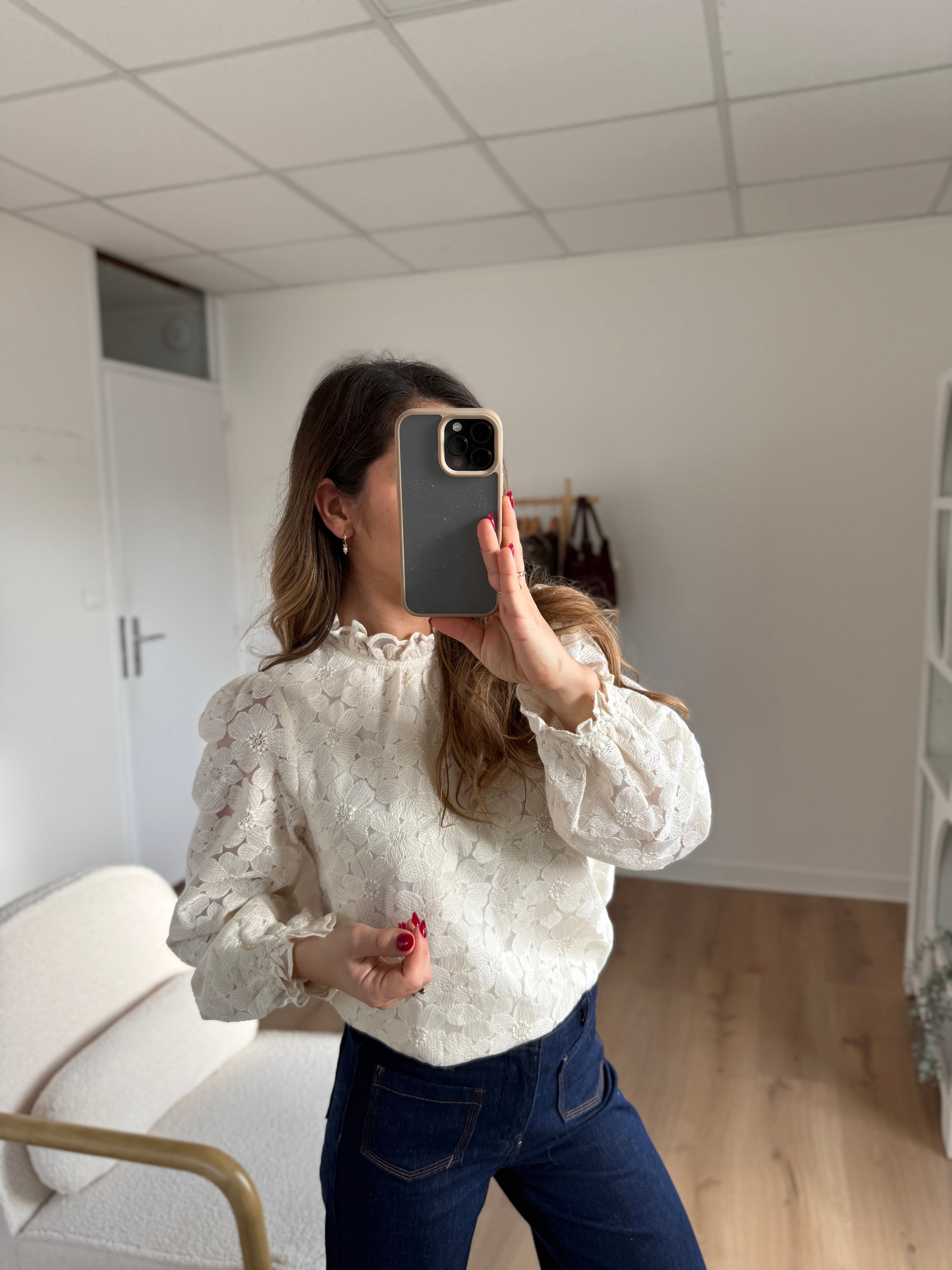 Blouse En Dentelle Écrue Alma