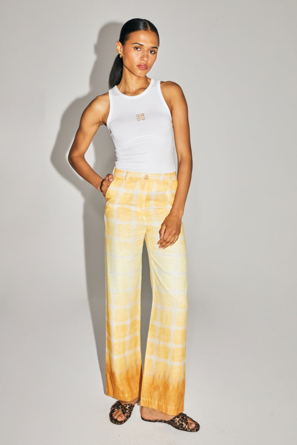 Pantalón Yves de Lino a Cuadros Tie-Dye Fabricado en Italia - Amarillo