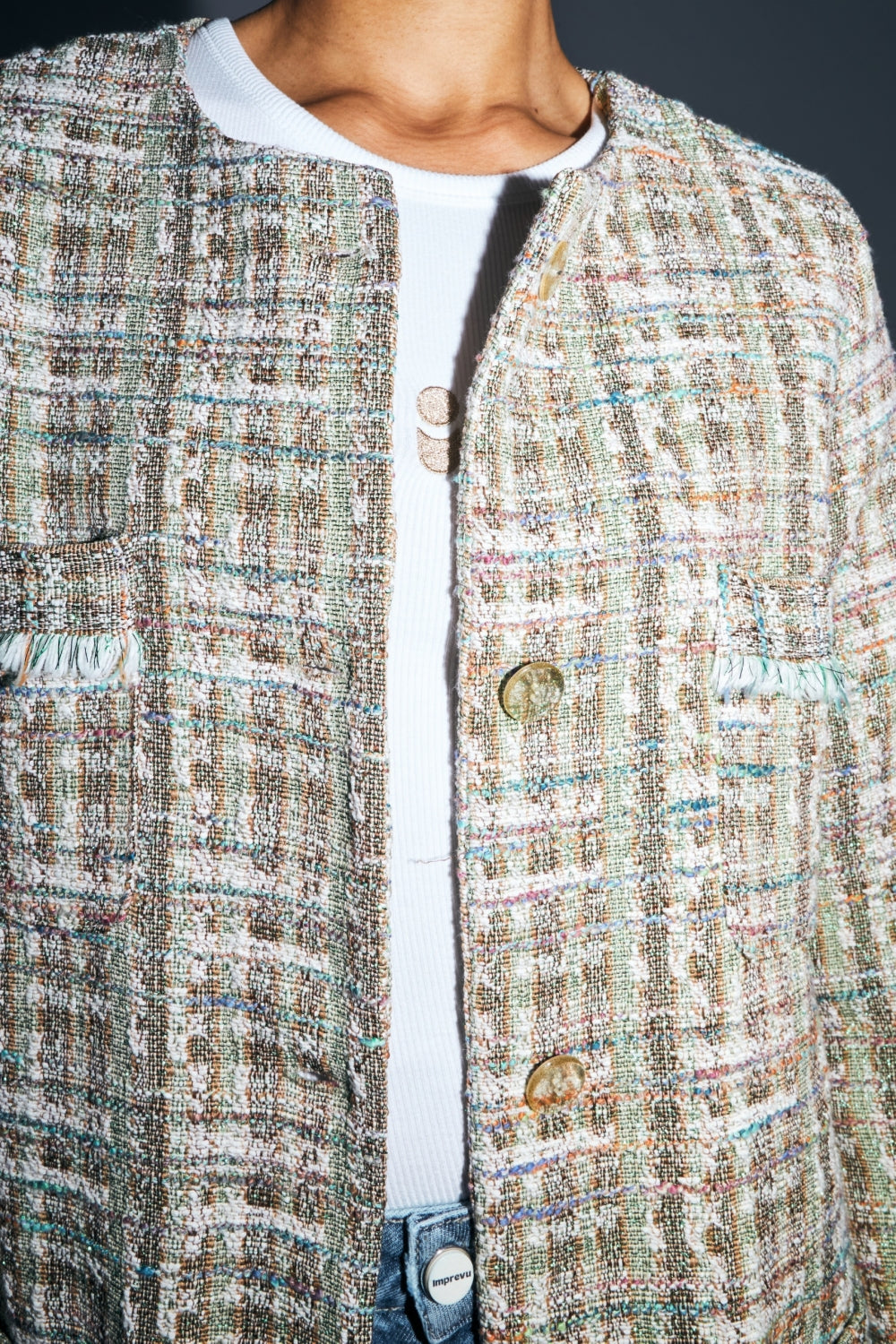 La chaqueta Toulouse de tweed reciclado arcoíris hecha en Italia