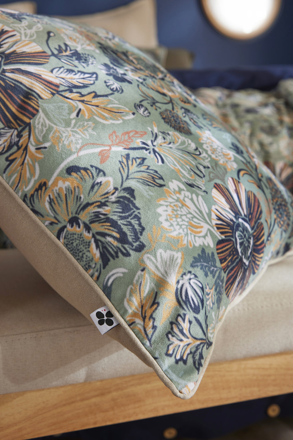 Isaline - Coussin Déhoussable - Velours Imprimé