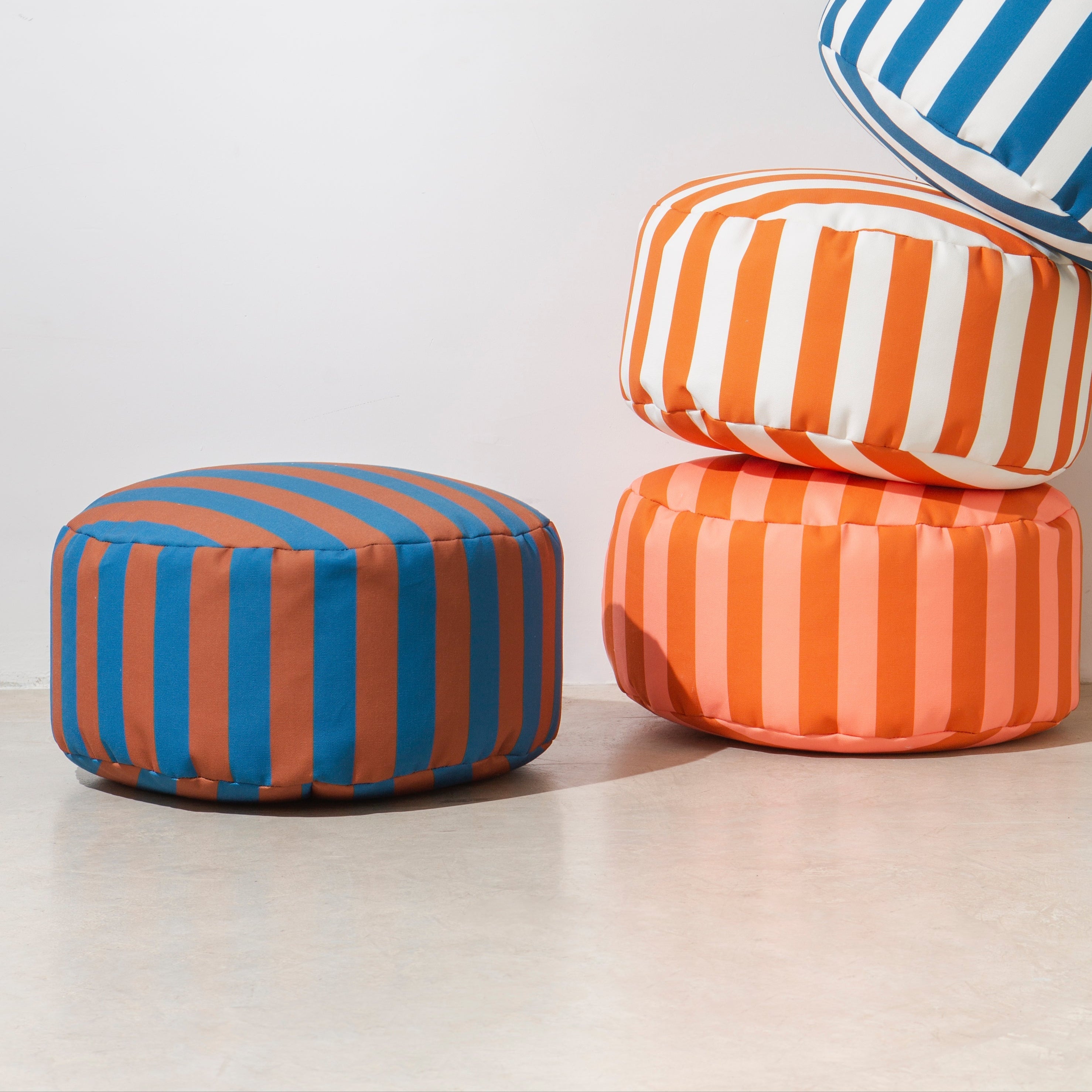 Pouf À Rayures - Bleu Et Marron