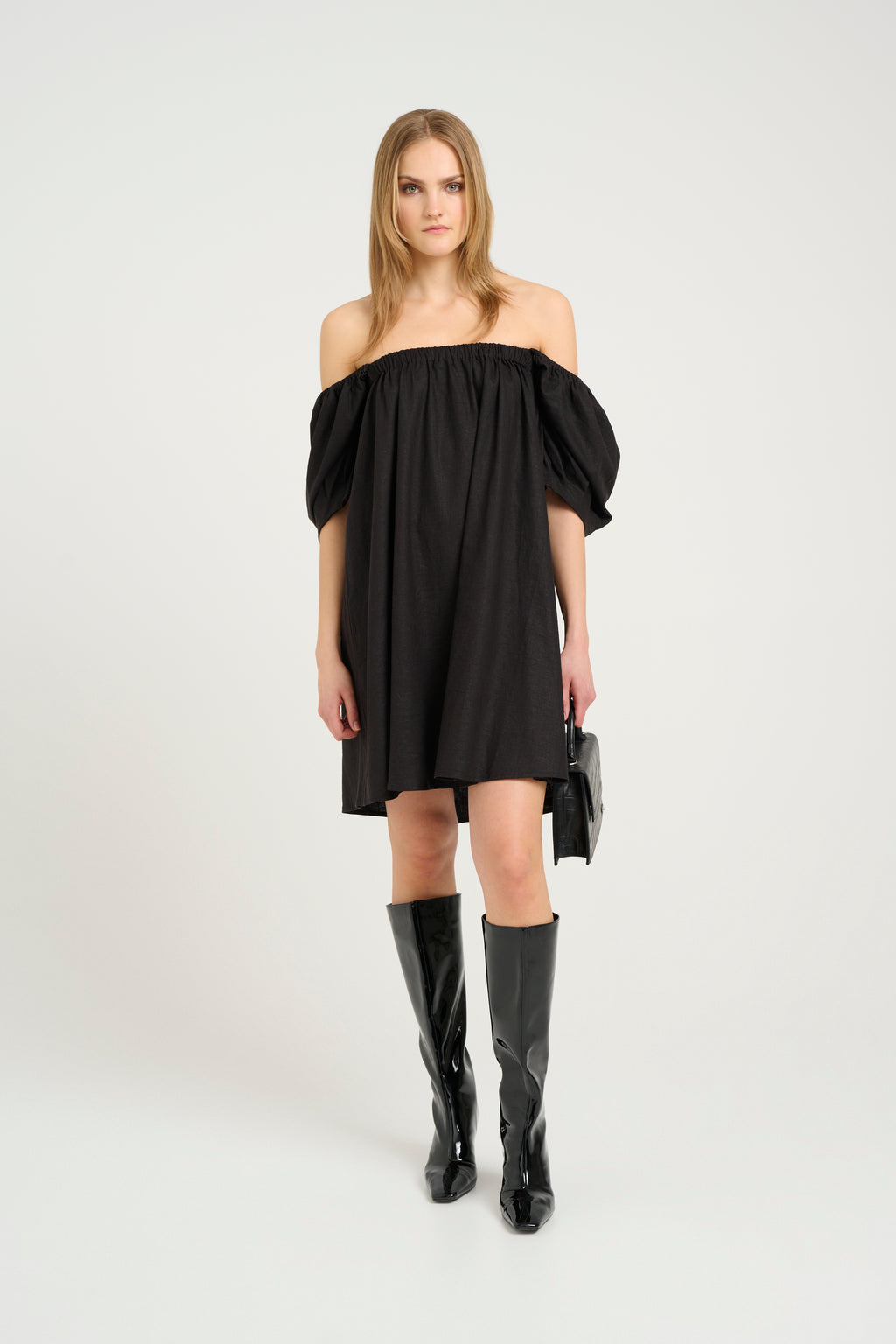 Robe Elarahgz Linen Short Noos