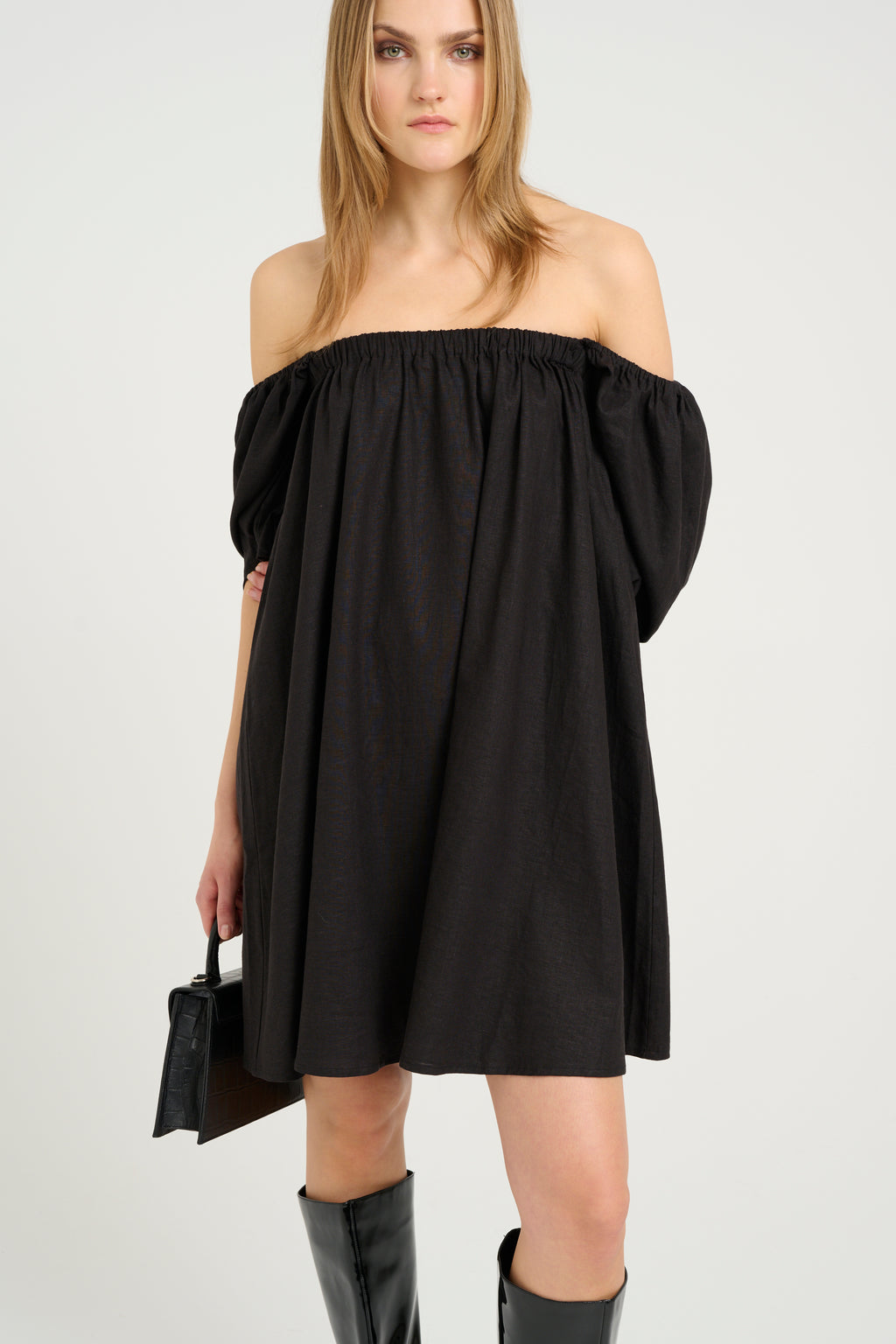 Robe Elarahgz Linen Short Noos