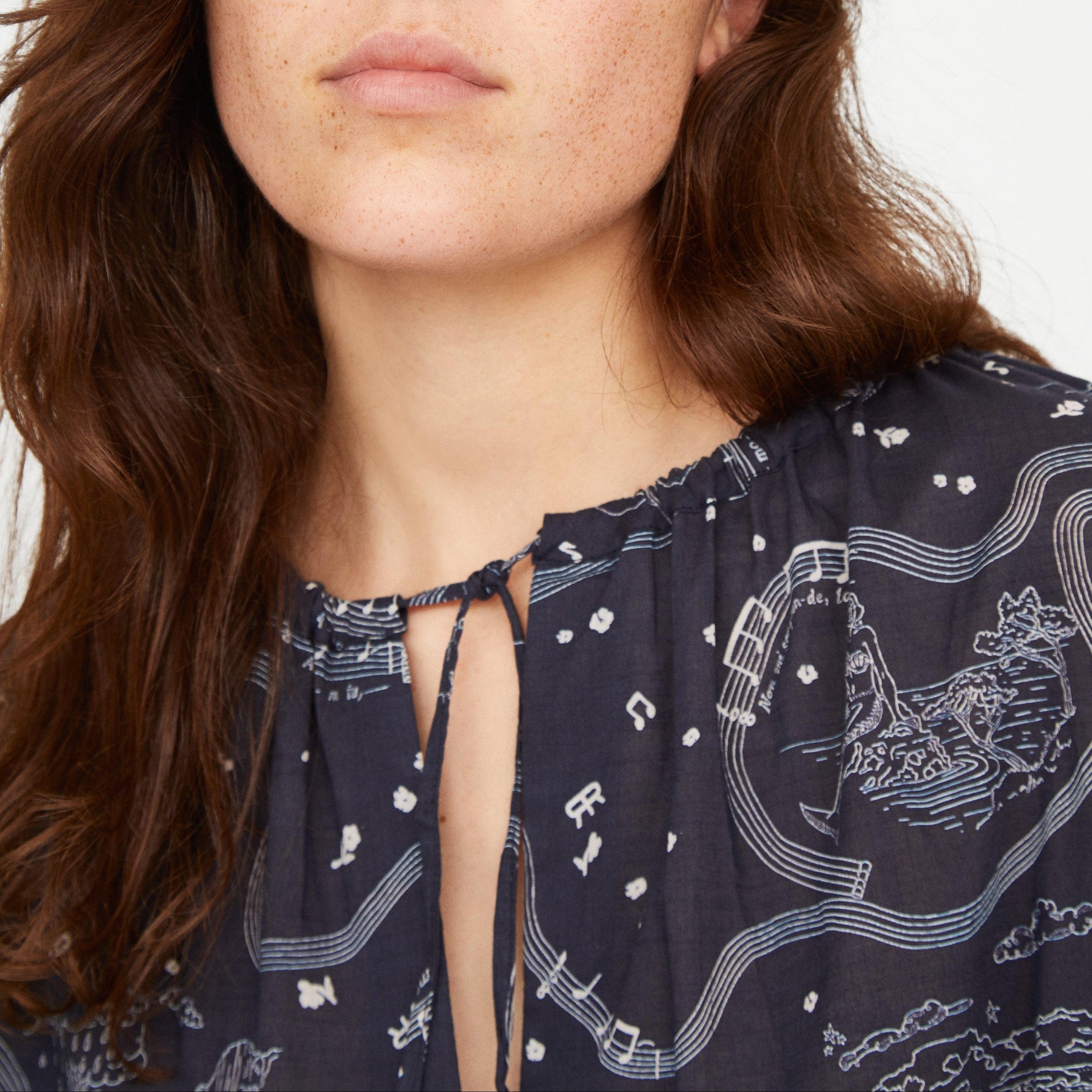 Ava Lucio NAVY Blouse