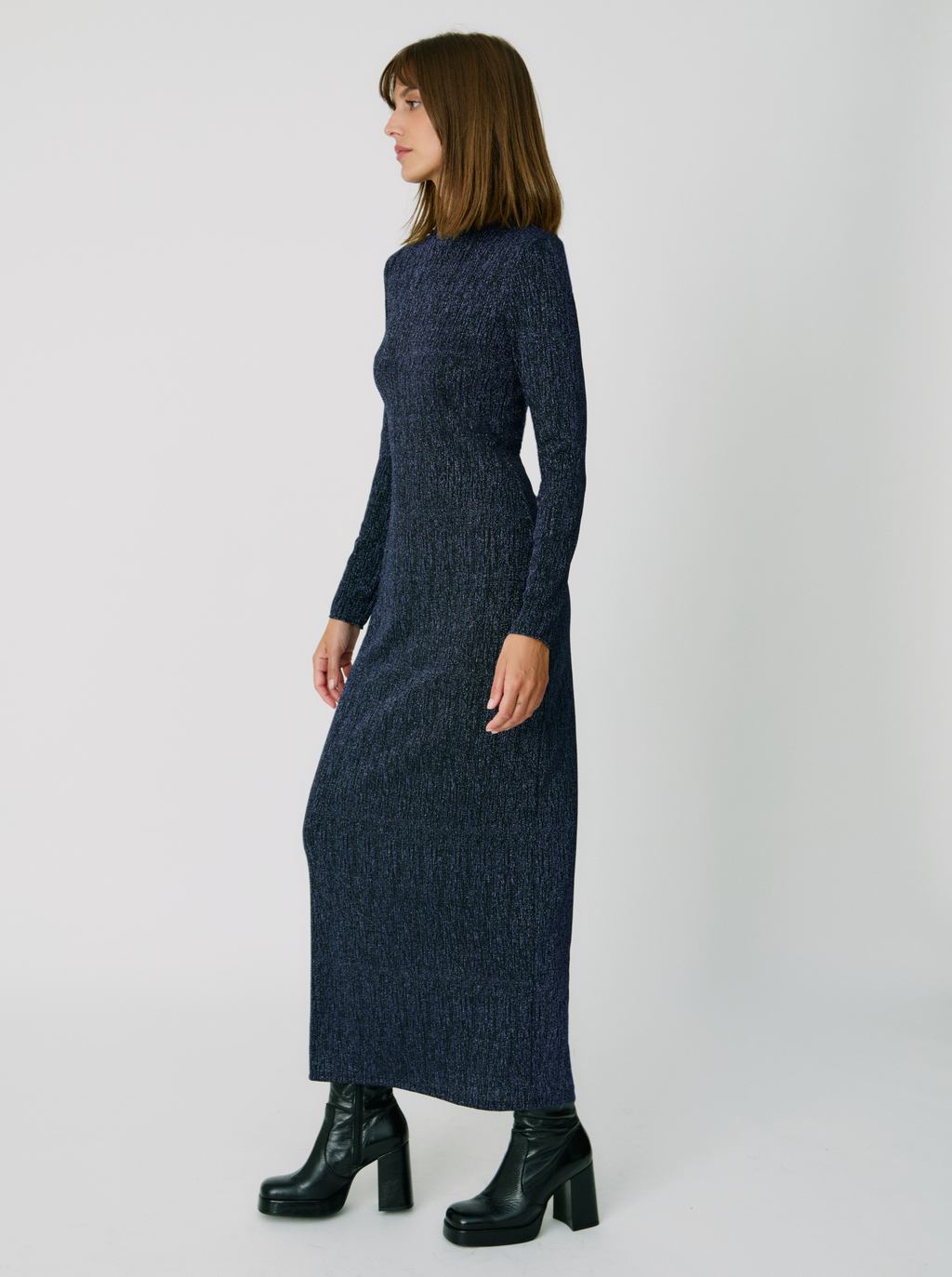 Vestido azul brillante