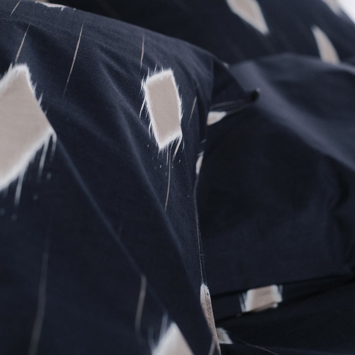 Sunshine - Bed Set Pattern 12.44 - Black