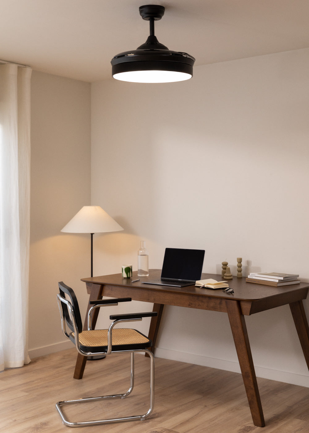 Wind Clear - Ventilateur De Plafond 40W Silencieux À Pales Rétractables Avec Éclairage Led - Noir