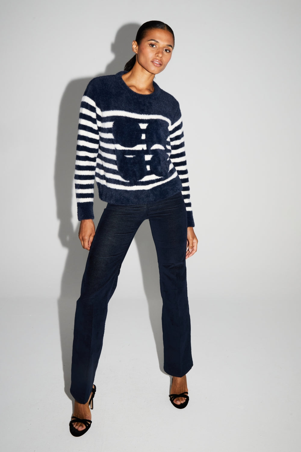 Lina Fluffy Navy Knit Made In Portugal