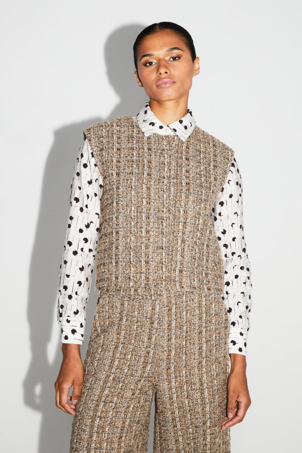 Chaqueta sin mangas Arielle Tweed Kimolos hecha en Italia