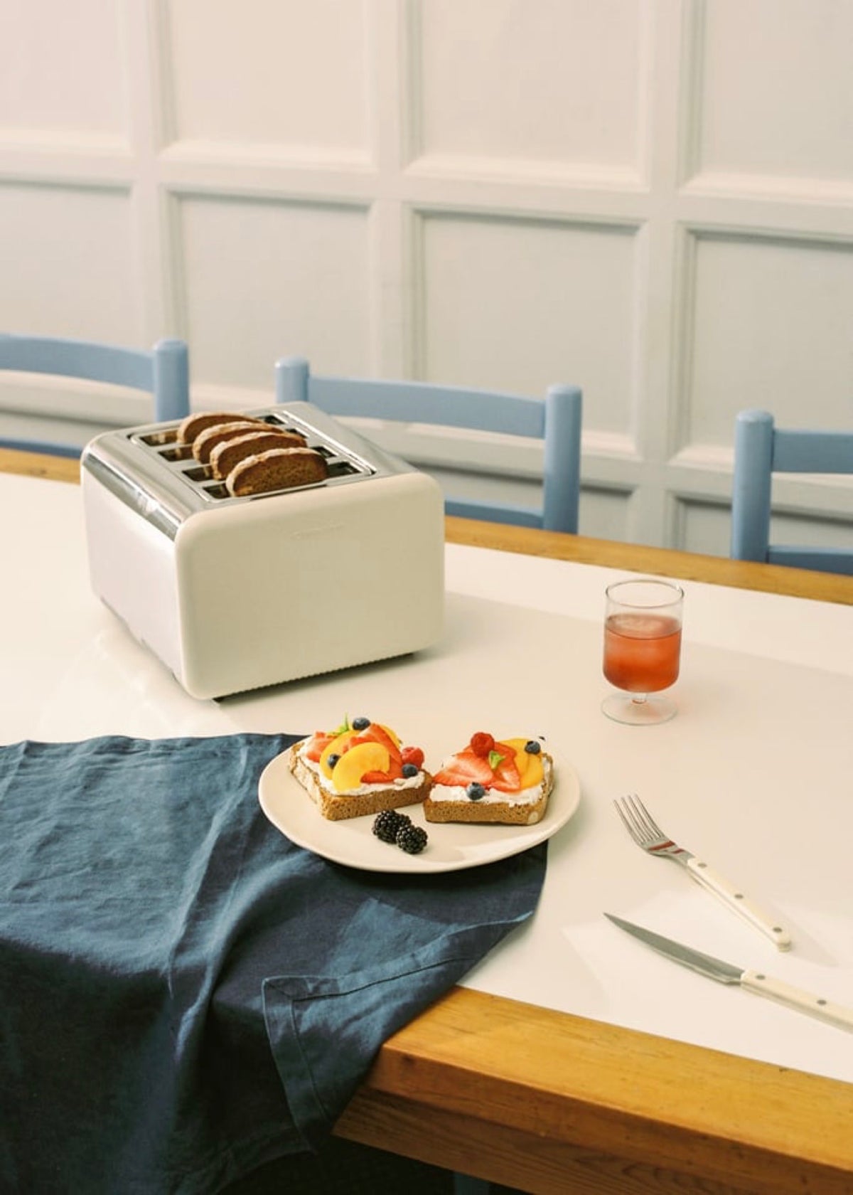 Toast Retro - Double Wide Slot Toaster - Off-White