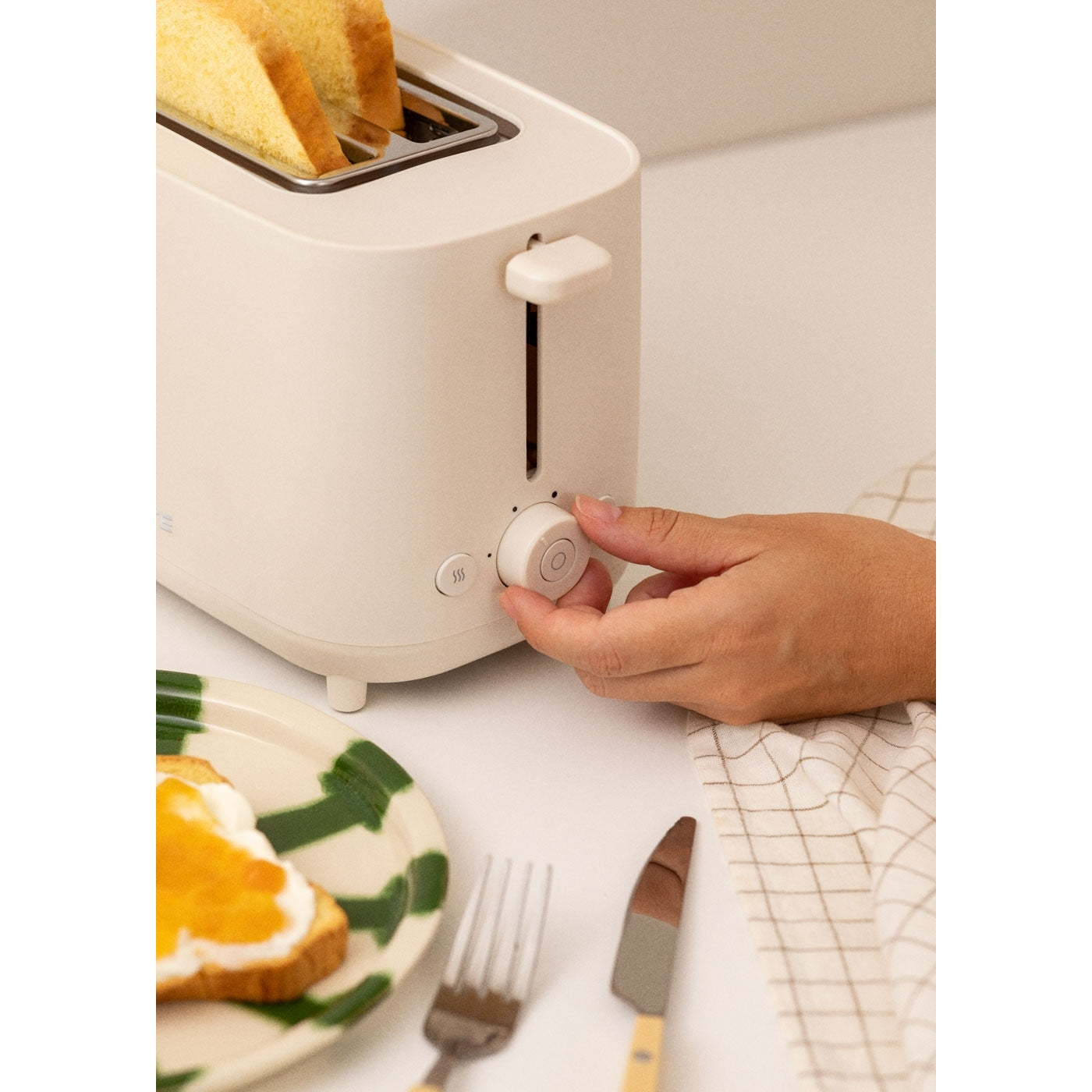 Toast Studio - Toaster - Off White