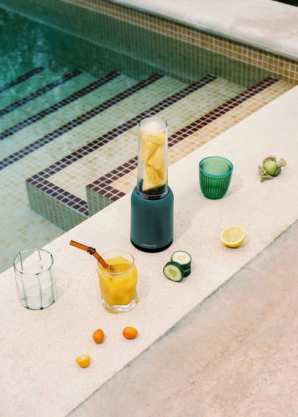 Moi Studio - Batidora con vaso portátil - Sage