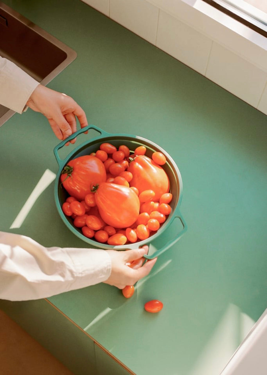 Kitchenware Studio - Colador Plegable - Salvia