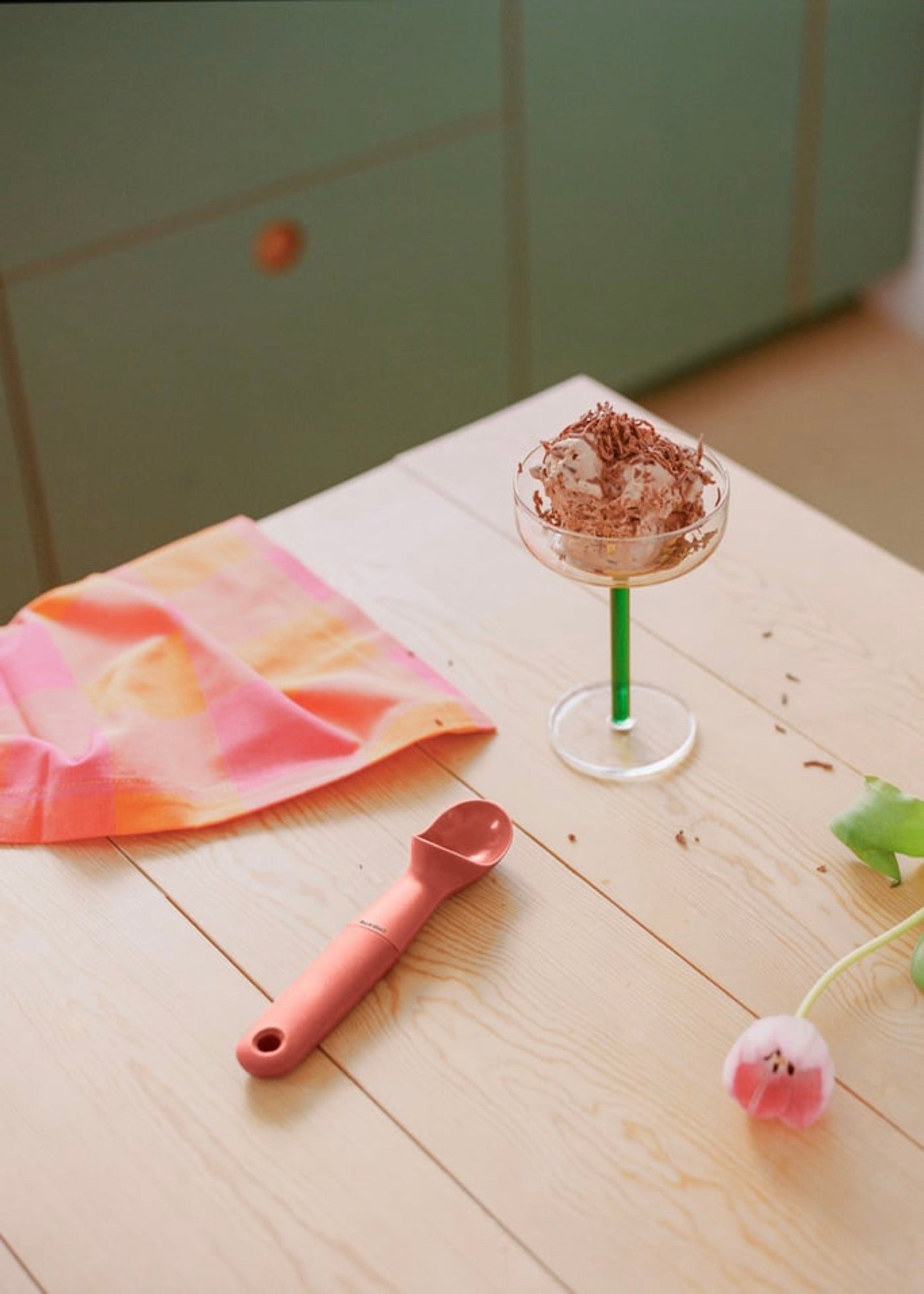 Kitchenware Studio - Ice Cream Scoop - Terracotta