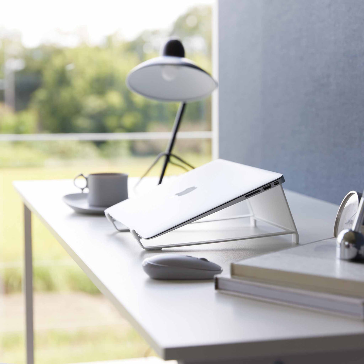 Soporte 2 en 1 para ordenador y tableta Tower - Blanco