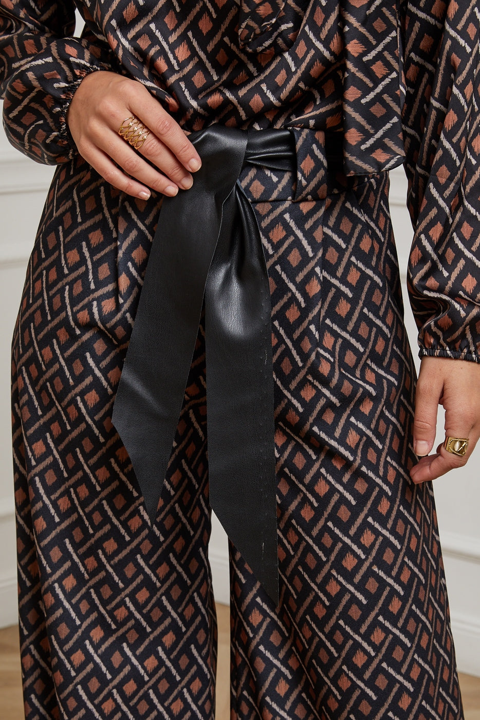 Trousers - Black