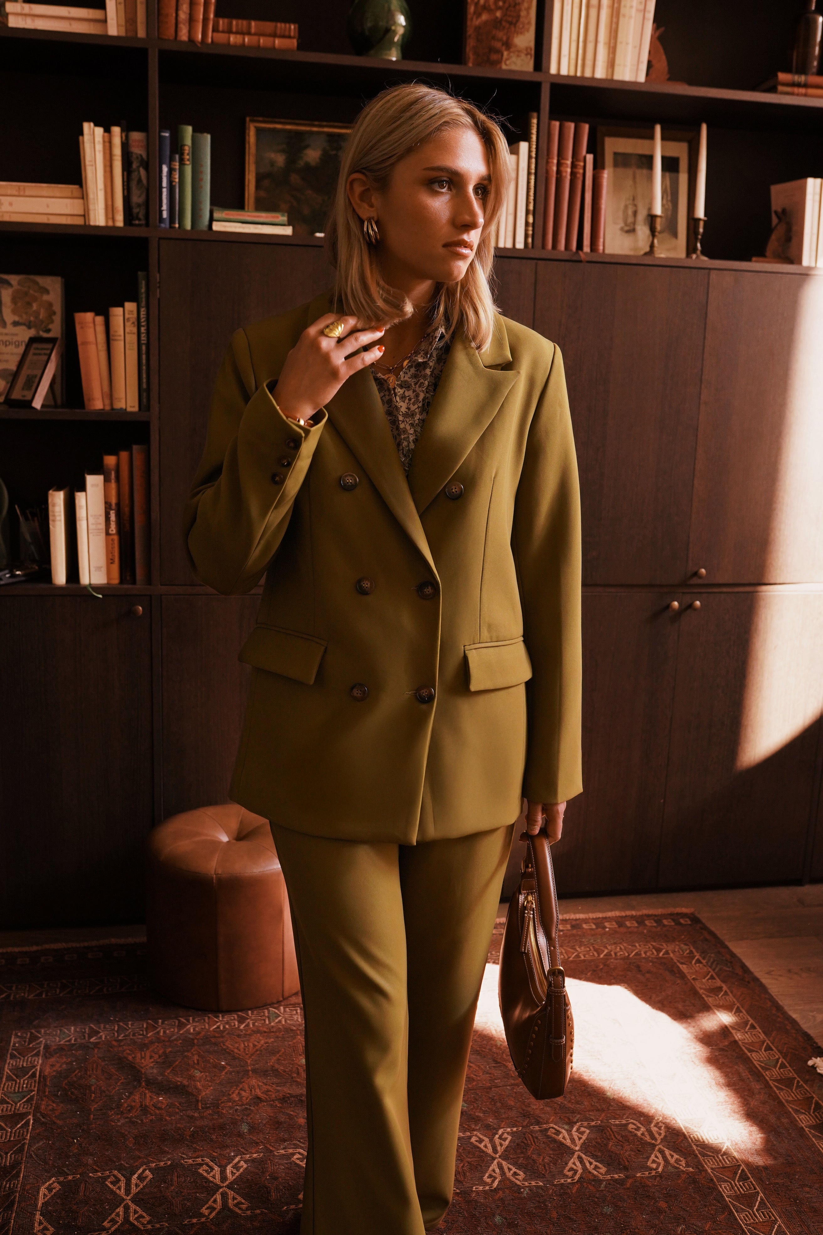 Blazer Adriel
