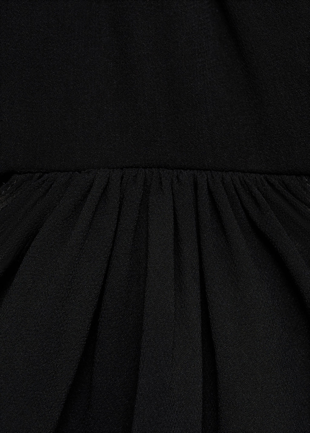 Robe À Découpes Bas Asymétrique