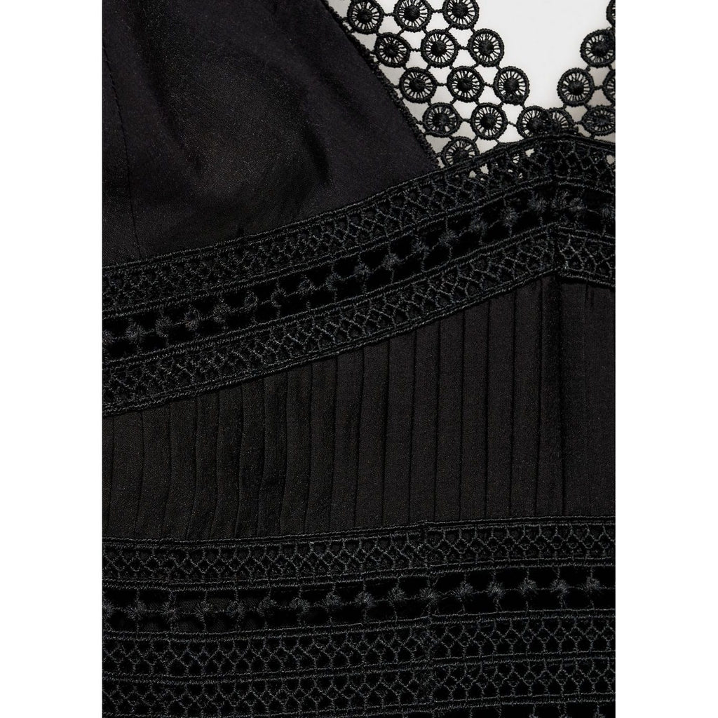 Robe Longue Détails Dentelle