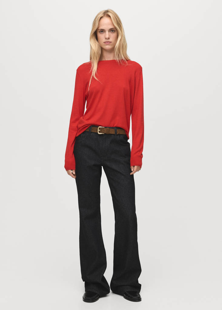 Finstrikket pullover med rund hals