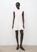 Vestido Con Volantes Y Cuello Chimenea