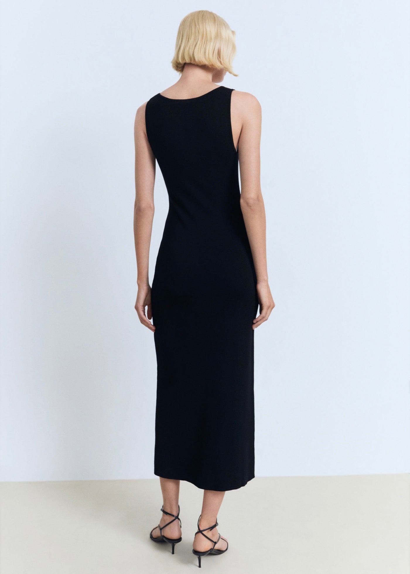 Robe En Maille Décolleté