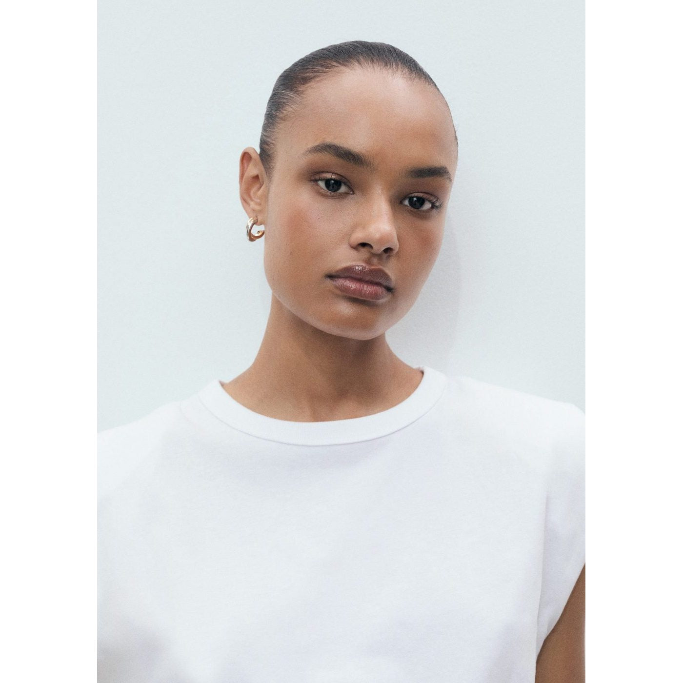 Viri T-Shirt - White