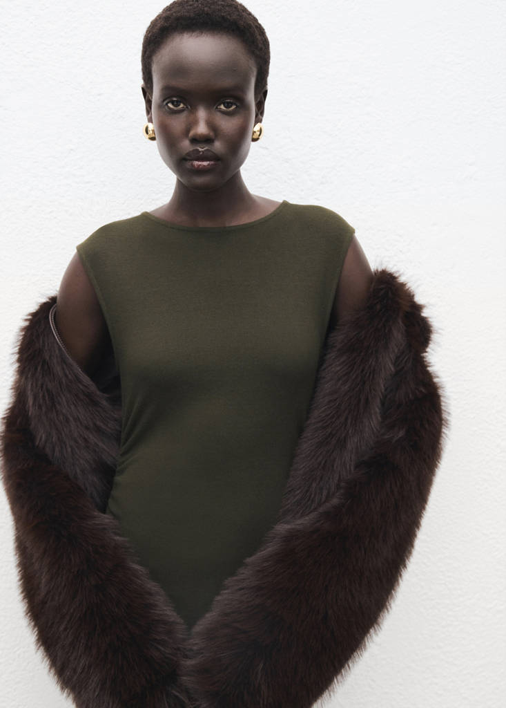 Abito In Maglia Fine Con Arricciatura Laterale