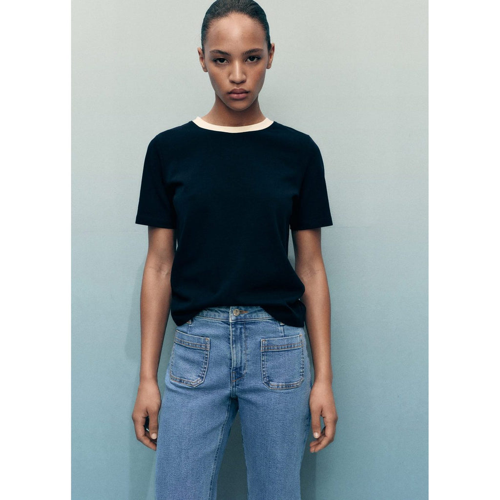 Jeans Flare Crop con Bolsillos