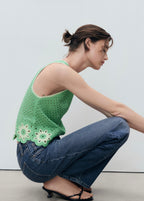 Top En Crochet Finitions À Fleurs