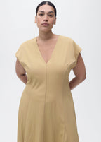 Robe Col V Avec Coutures