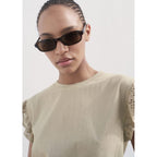 T-Shirt Manches Courtes Volant Ajouré