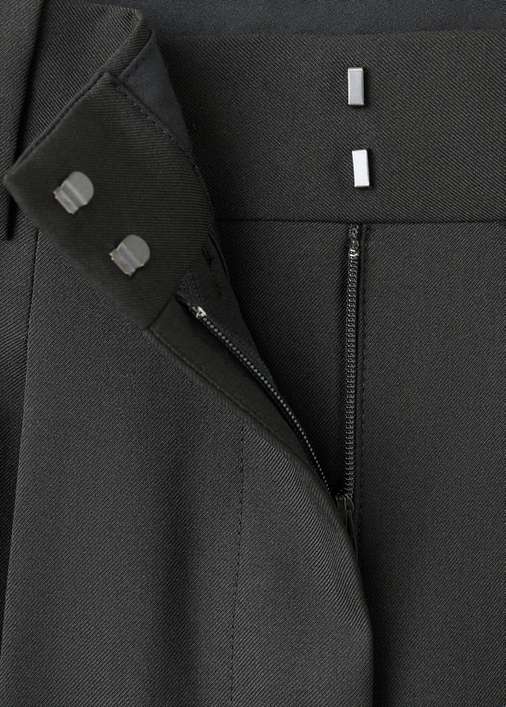 Pantaloni da completo ampi con pinces