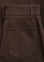 Jeans ampi a vita alta con cuciture