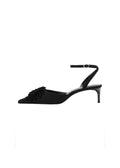 Buty z pomponami na obcasie kitten heel