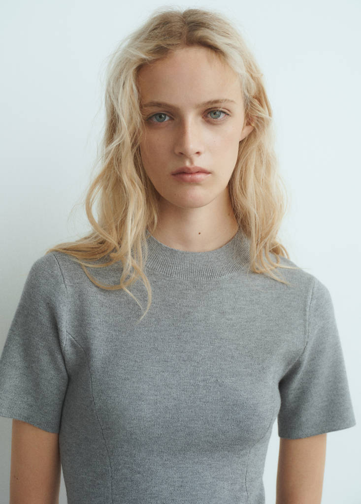 Abito svasato in maglia fine