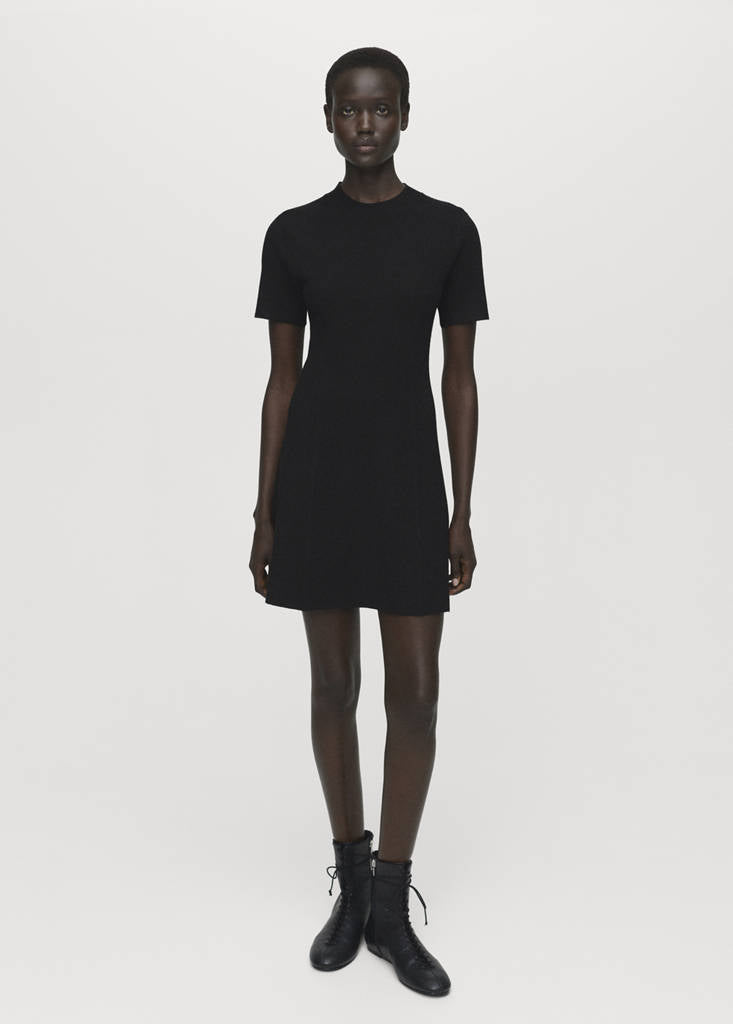 Abito svasato in maglia fine