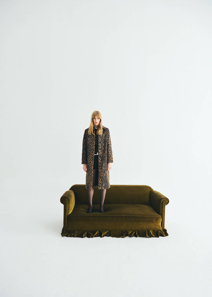 Lang frakke med leopardprint