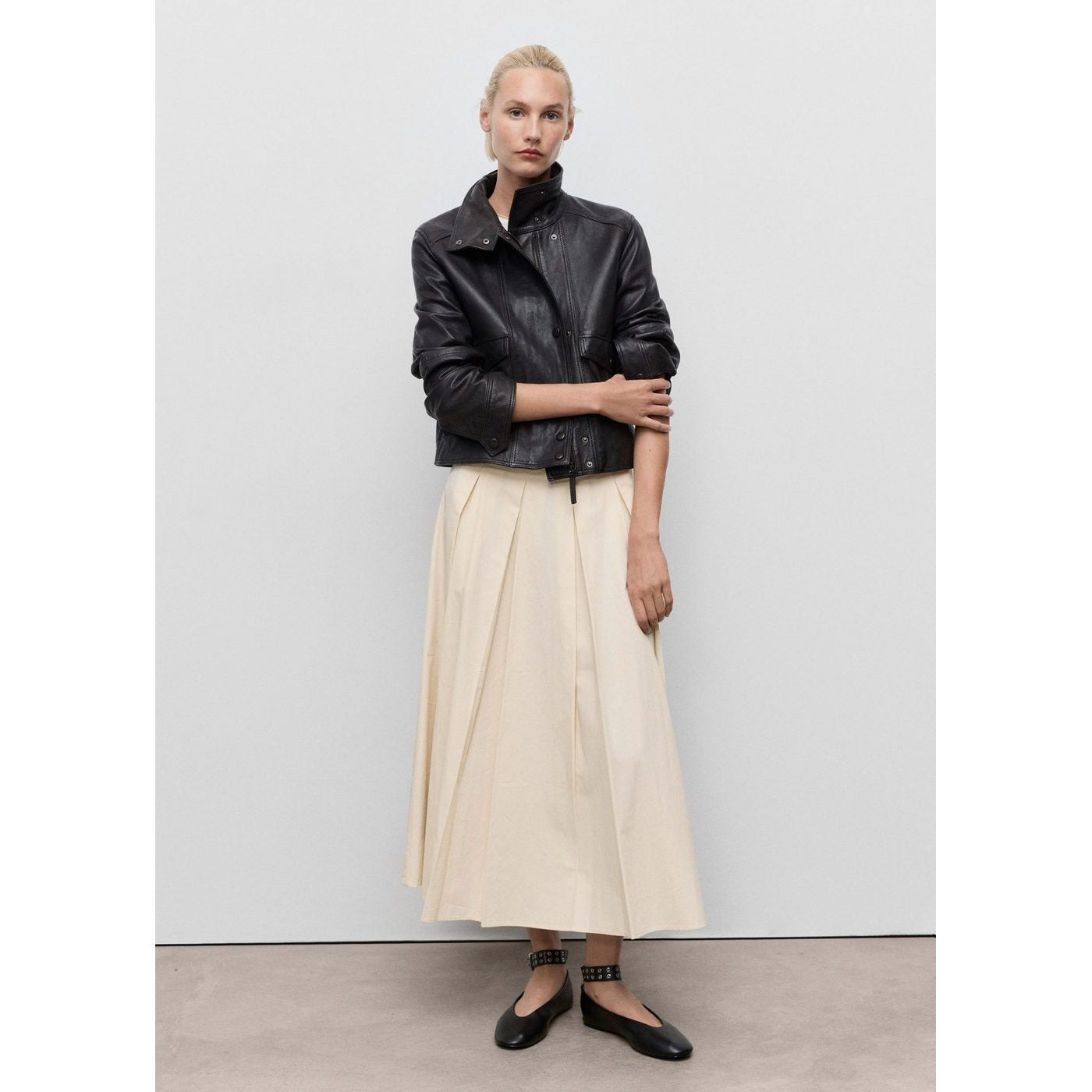 Pleated Midi-Skirt