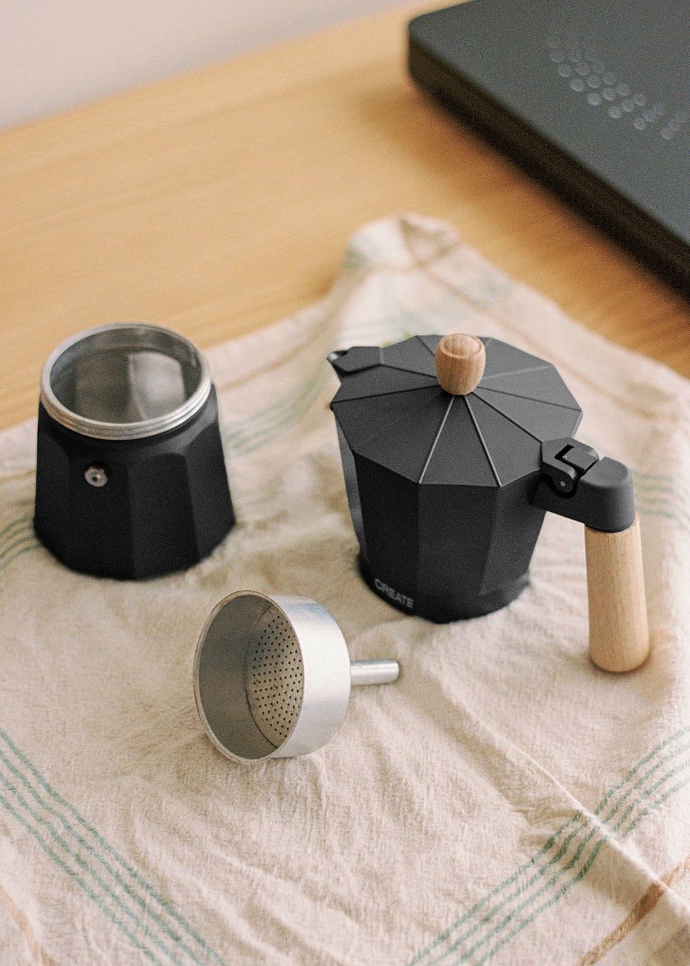 Thera Moka Retro - Italian Coffee Maker - Black