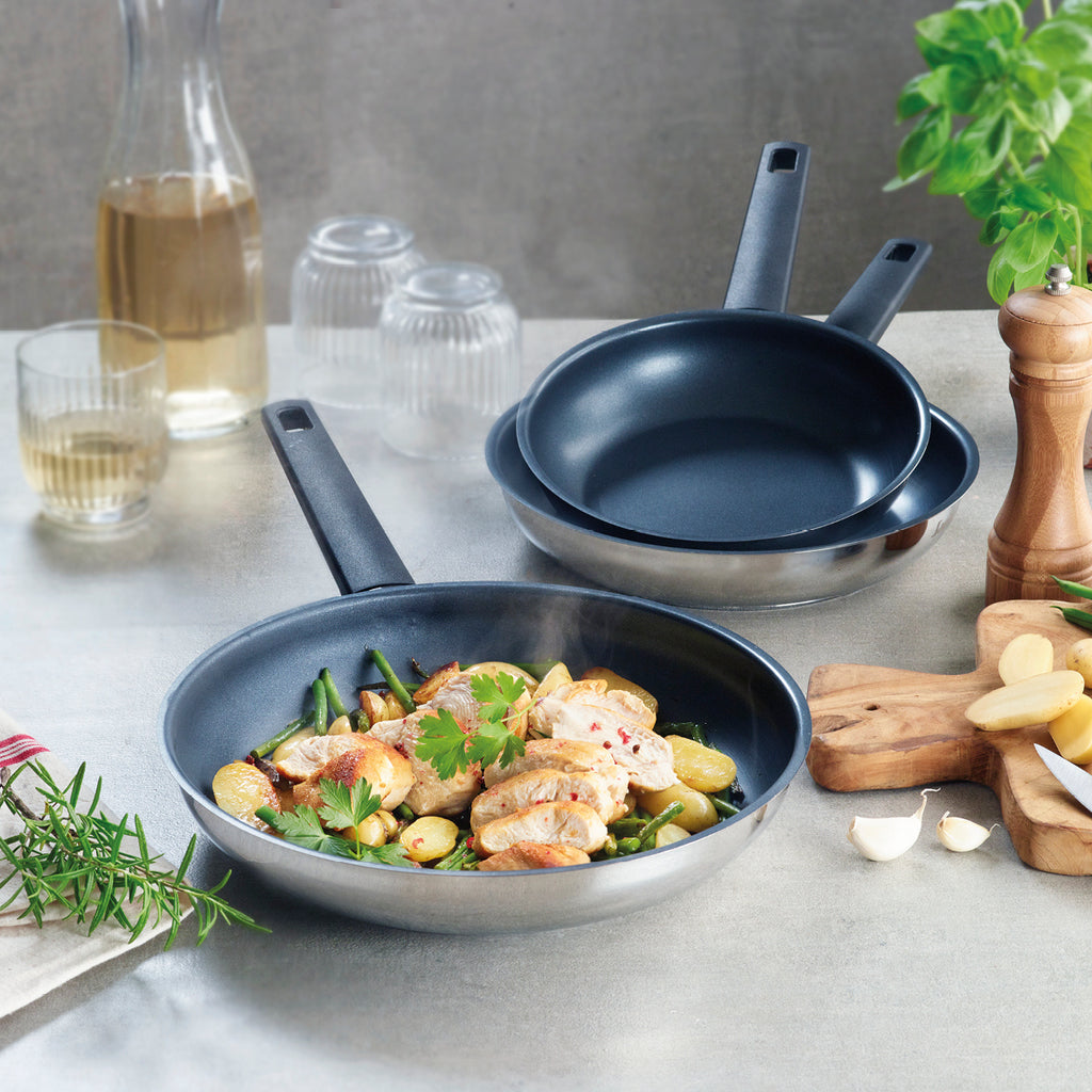 Set of 3 Non-Stick Frying Pans - Silver