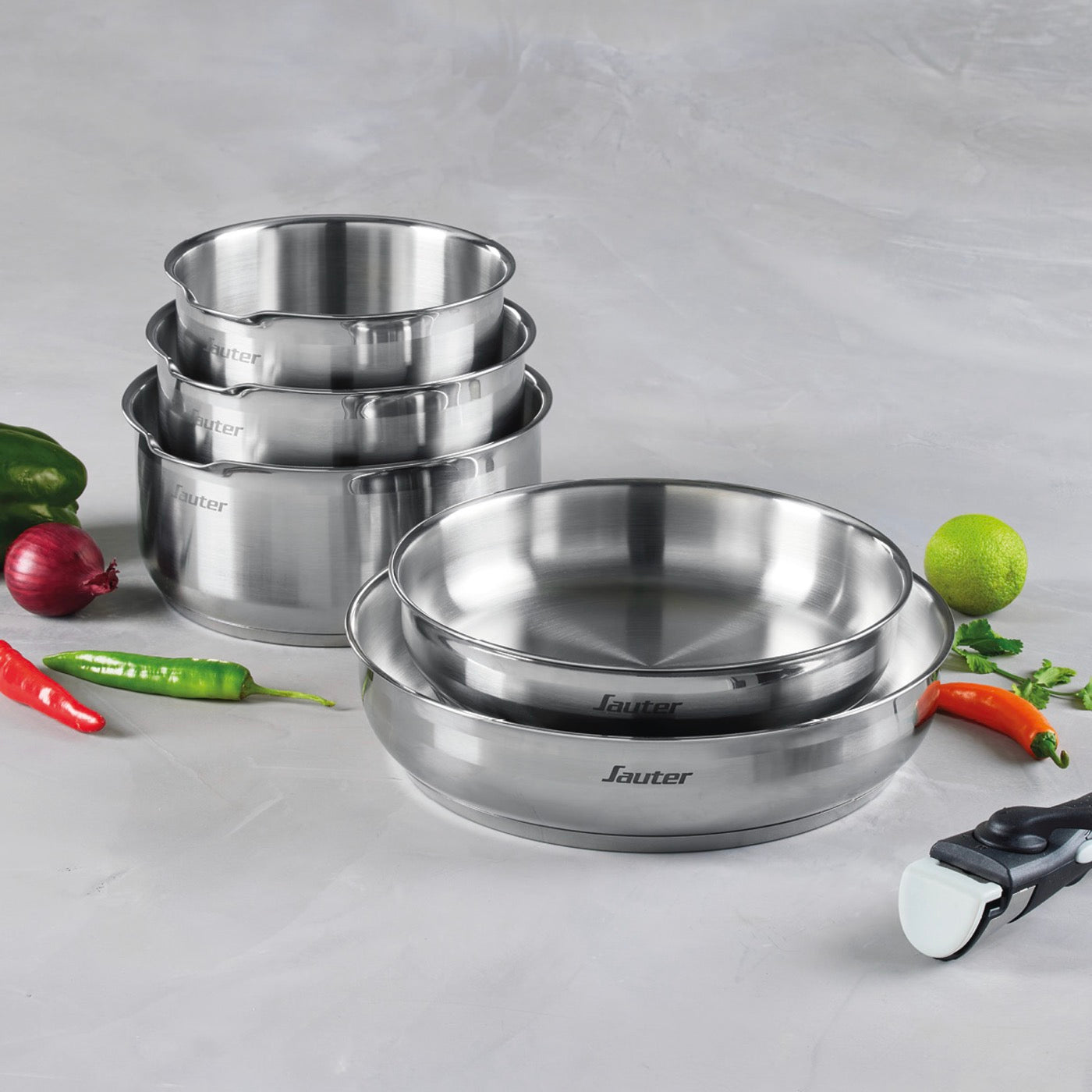 Set of 3 Stainless Steel Saucepans + 2 Frying Pans + 2 Removable Handles - Silver